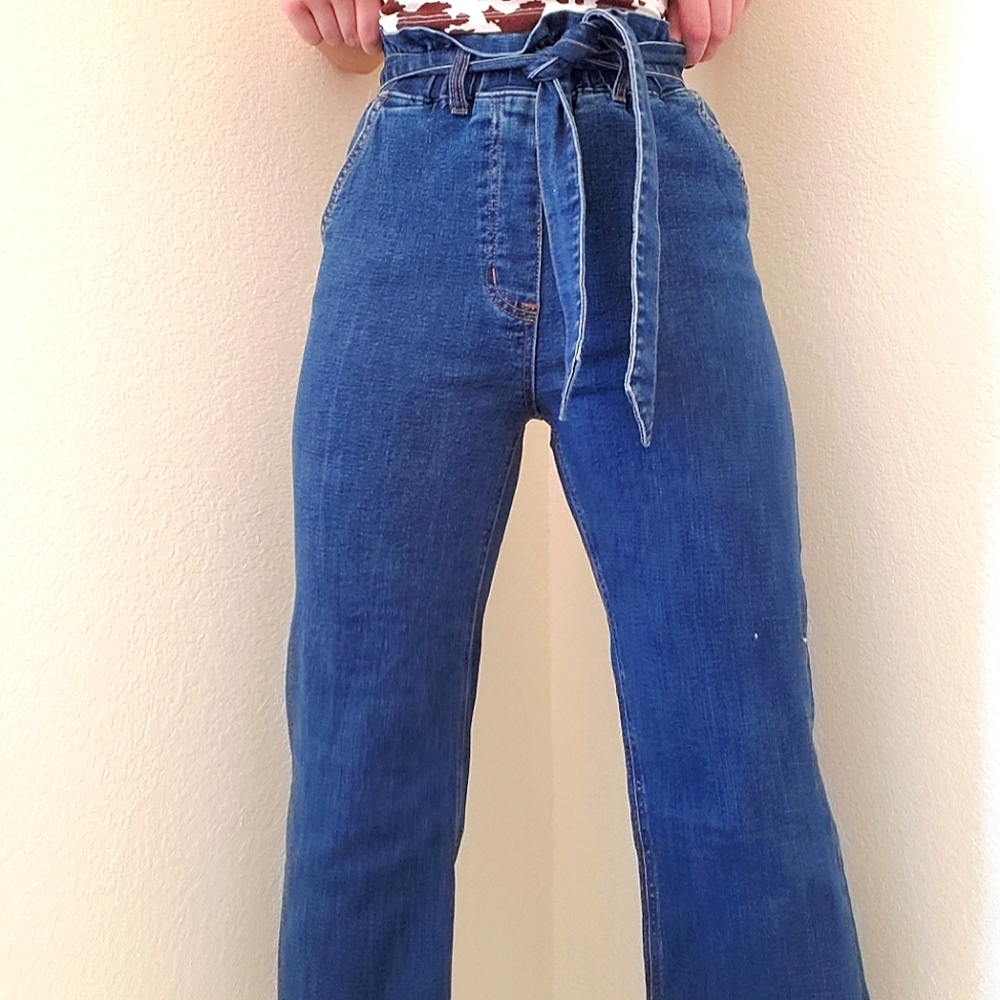 Aero High Rise Cropped Jeans